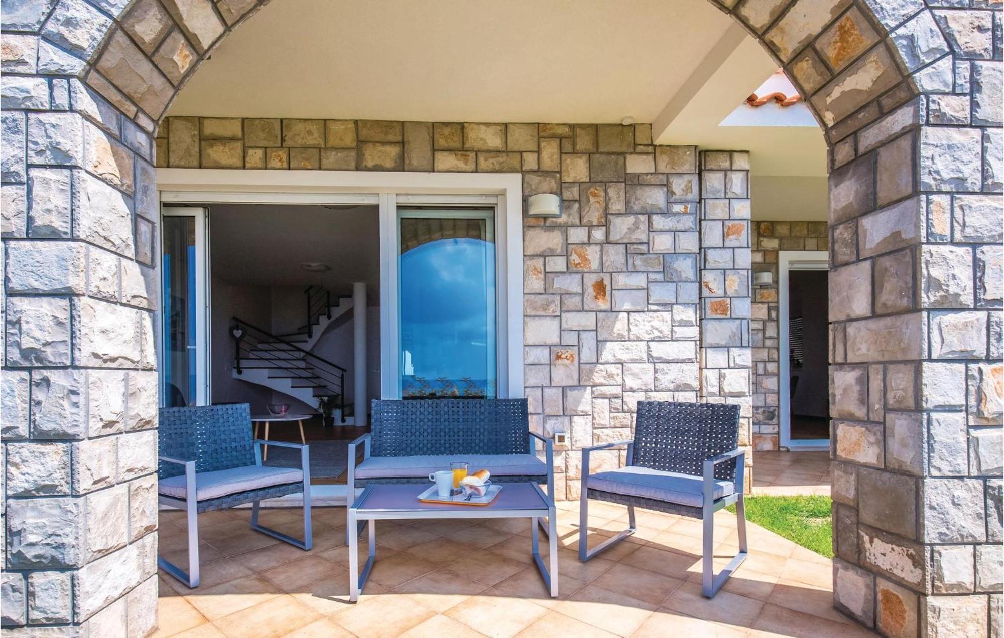 Cozy Apartment In Crikvenica With House Sea View المظهر الخارجي الصورة